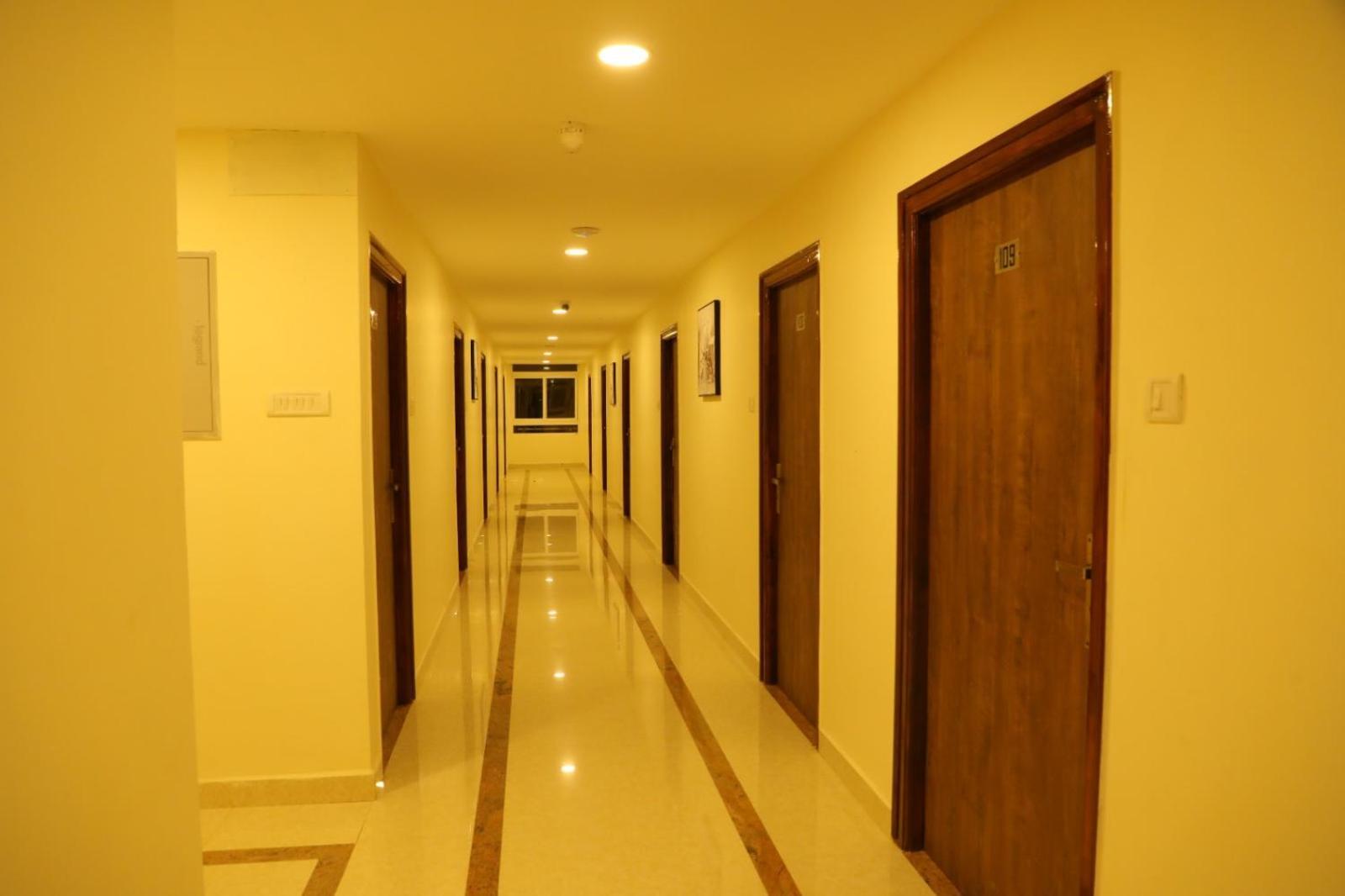 Annai Residency Hotel Vellore Luaran gambar